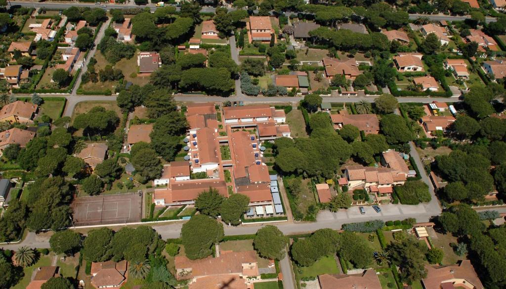 Rta Airone Aparthotel Orbetello Bagian luar foto