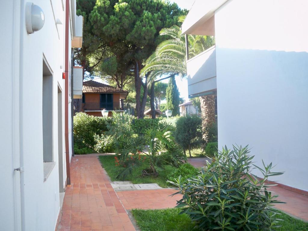 Rta Airone Aparthotel Orbetello Bagian luar foto